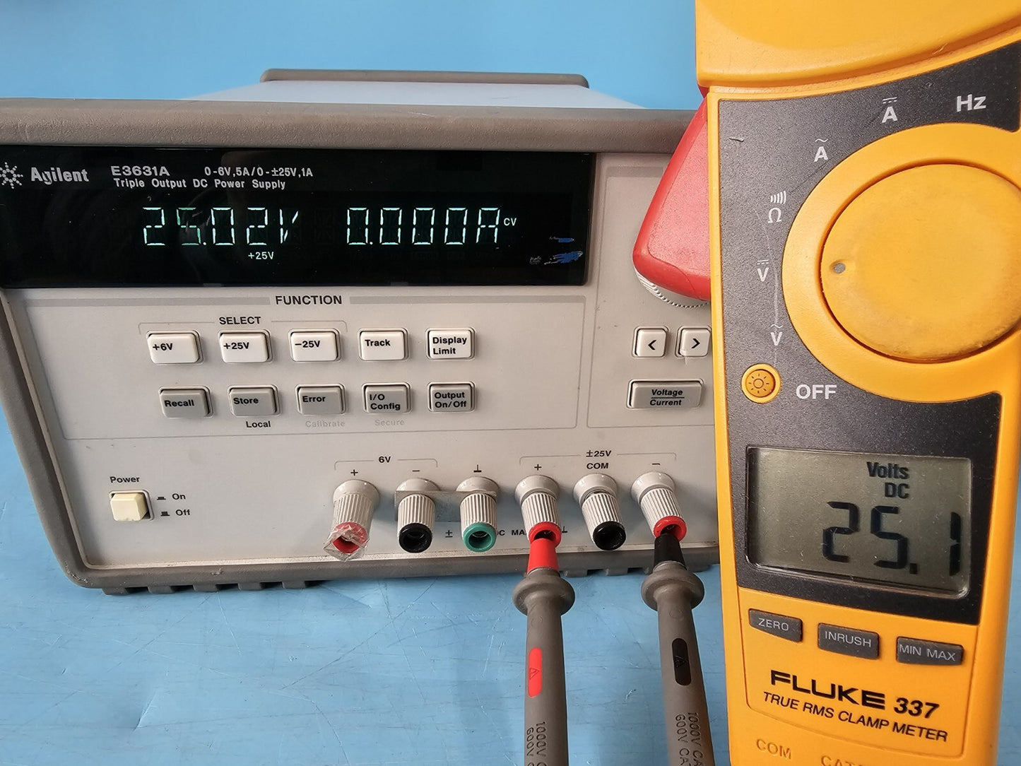 Agilent E3631A Triple Output Power Supply