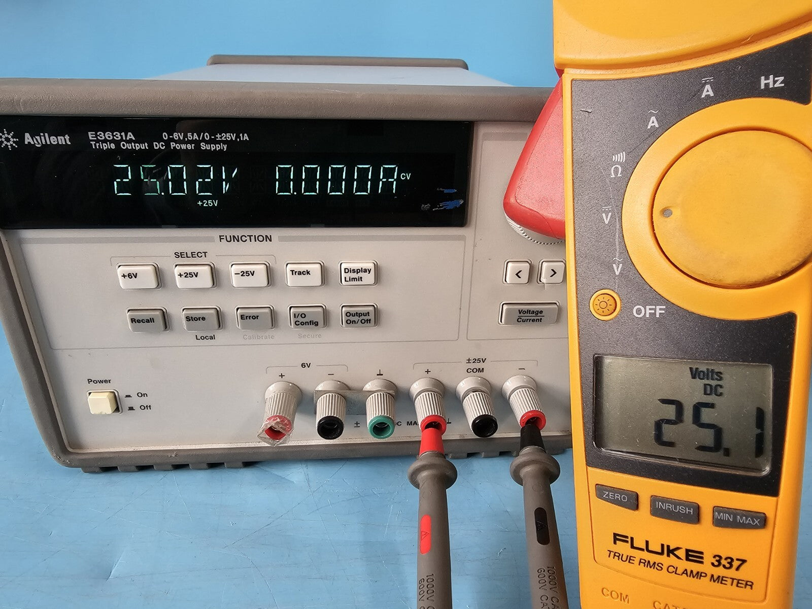 Agilent E3631A Triple Output Power Supply