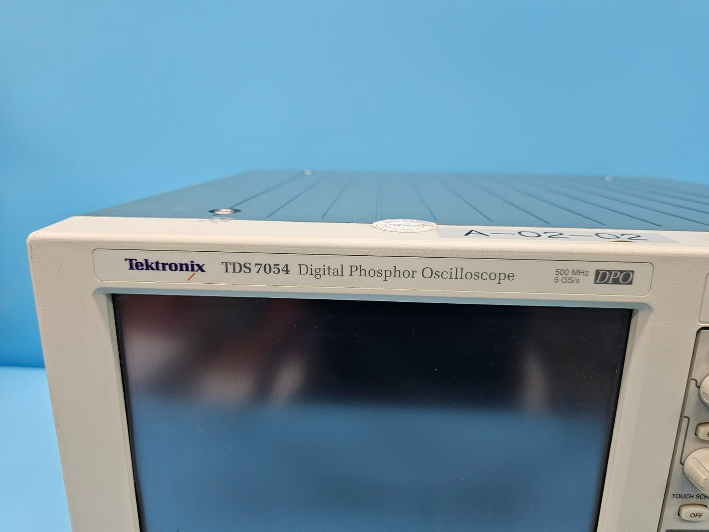 Tektronix TDS7054 Digital Phosphor Oscilloscope 500MHz