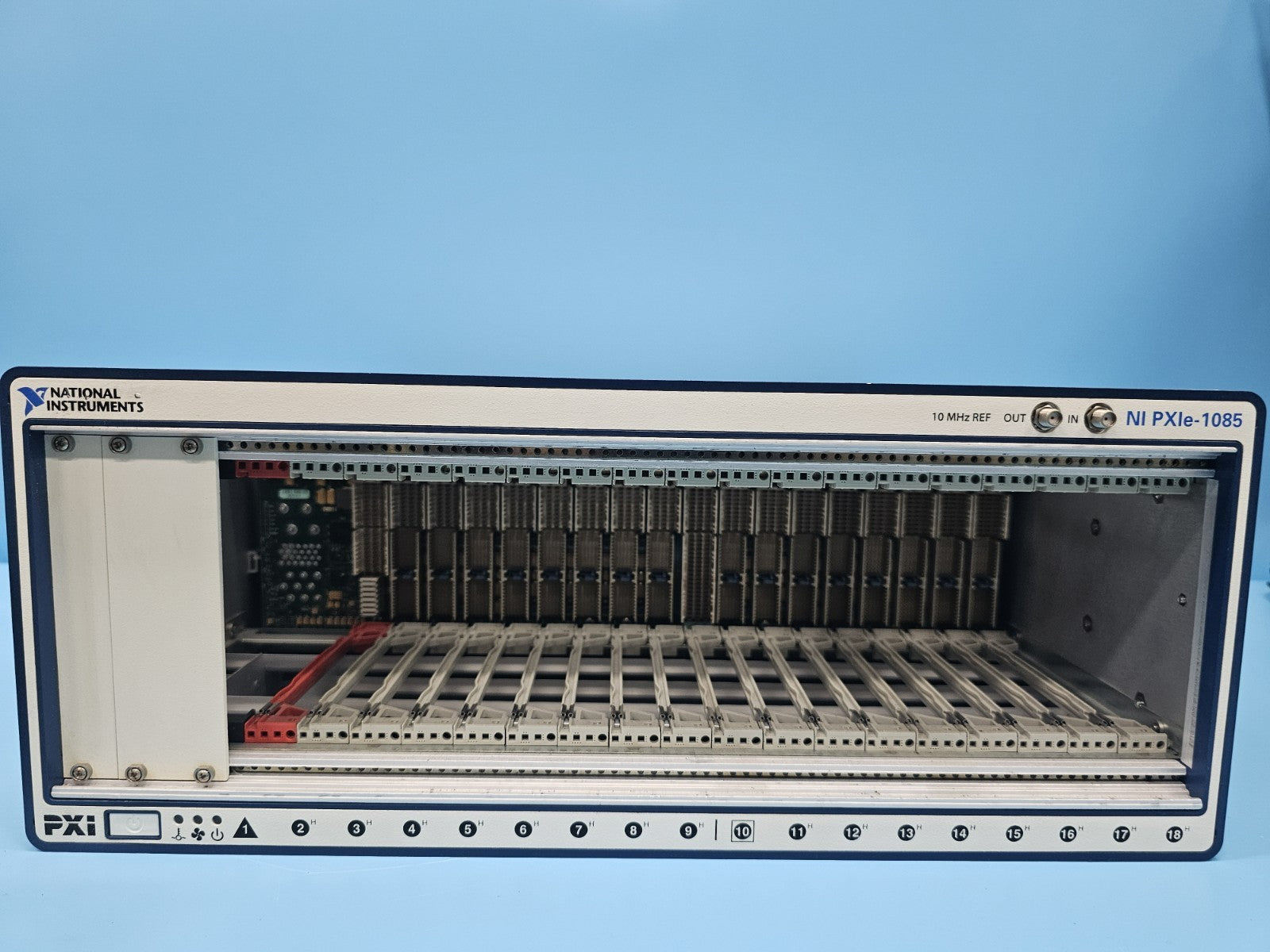 NI PXIe-1085 18-Slot 10MHz Chassis 153869D-01L