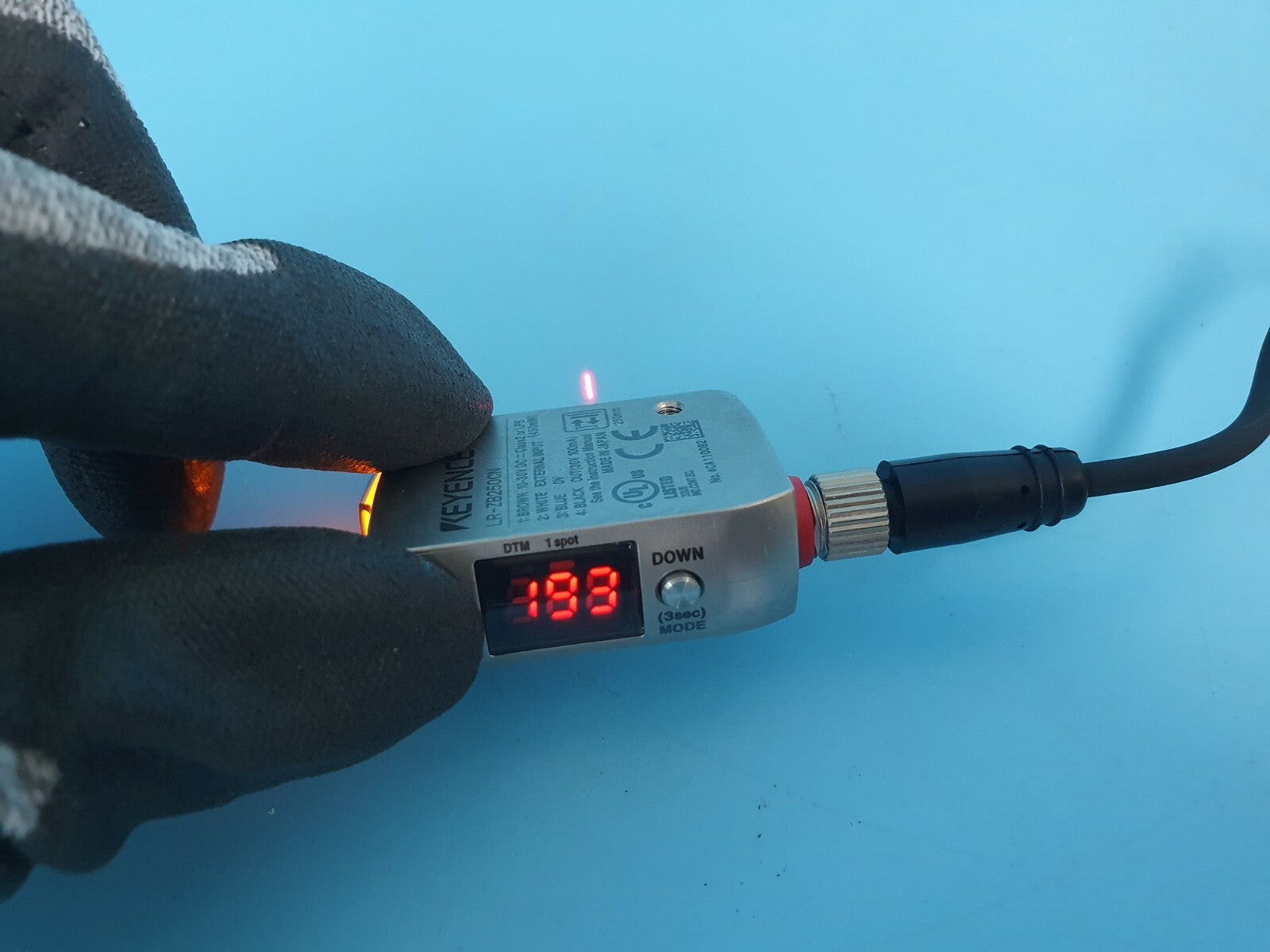 Keyence LR-ZB250CN Laser Sensor with Cable