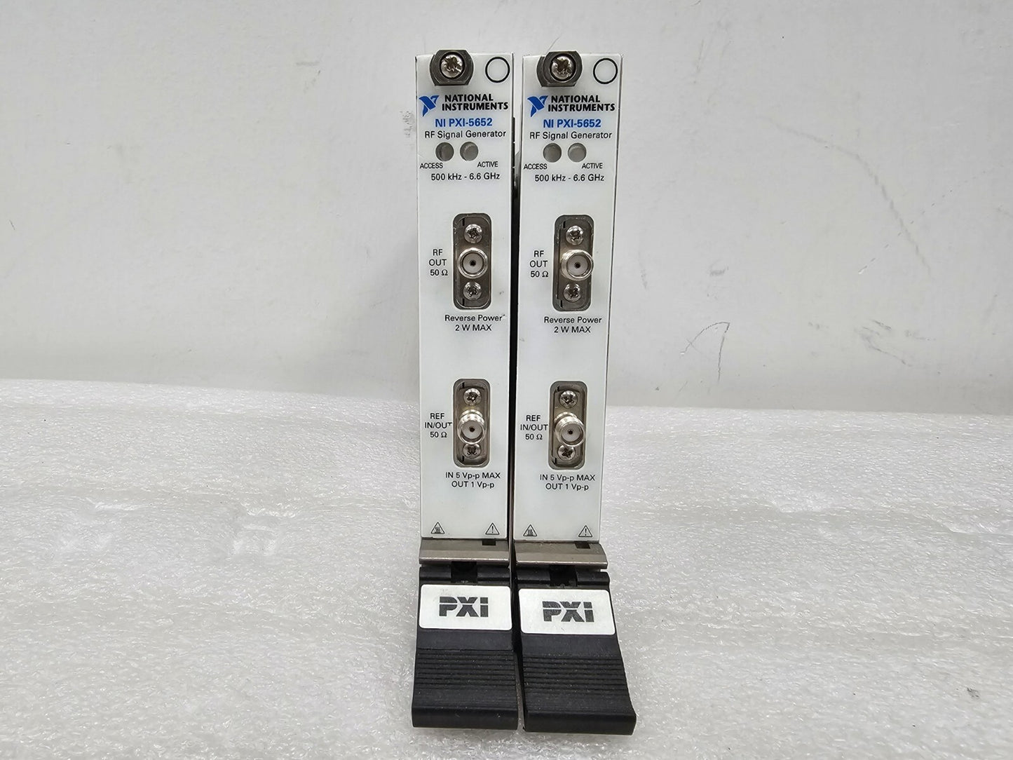 National Instruments NI PXI-5652 191967G-03 RF Signal Generator