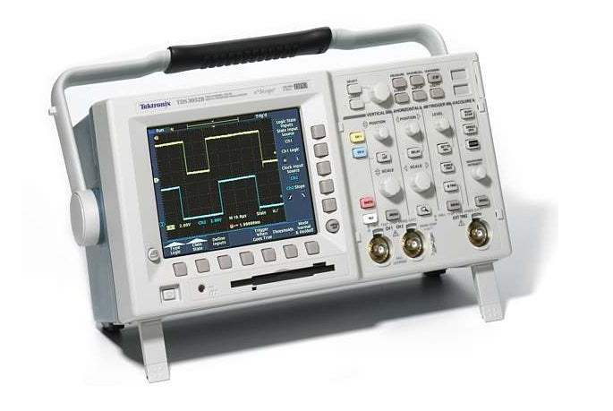 Tektronix TDS3034B 300 MHz 4-Channel Digital Phosphor Oscilloscope (Used)